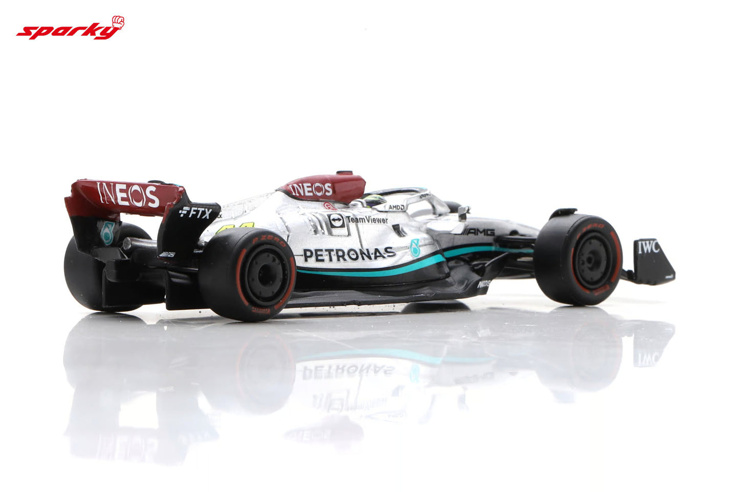 1:64 Spark Mercedes-AMG Petronas F1 W13 E Performance No.44 Mercedes-AMG Petronas F1 Team 2022 – Lewis Hamilton Limited Edition Y256