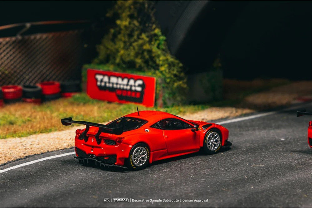1:64 Tarmac Works Ferrari 458 Italia GT3 – Red Limited Edition T64R-074-RE
