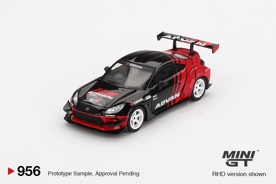 1:64 Mini GT #956 Toyota GR86 HKS TYPE R ADVAN – 2022 Tokyo Auto Salon Limited Edition mgt00956