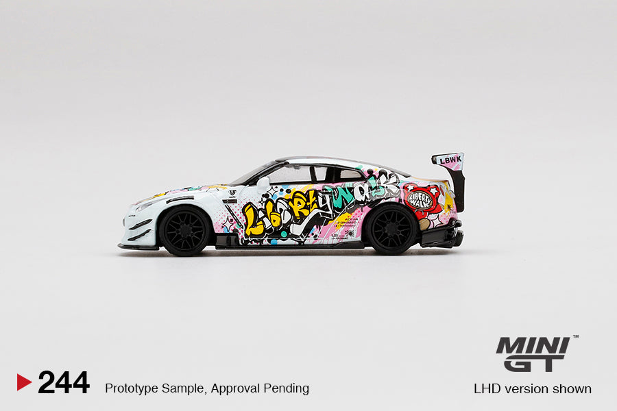 1:64 Mini GT #244 Liberty Walk LB Works Nissan GT-R R35 Type 2 Rear Wing ver 3 Kuma Graffiti Limited Edition mgt00244