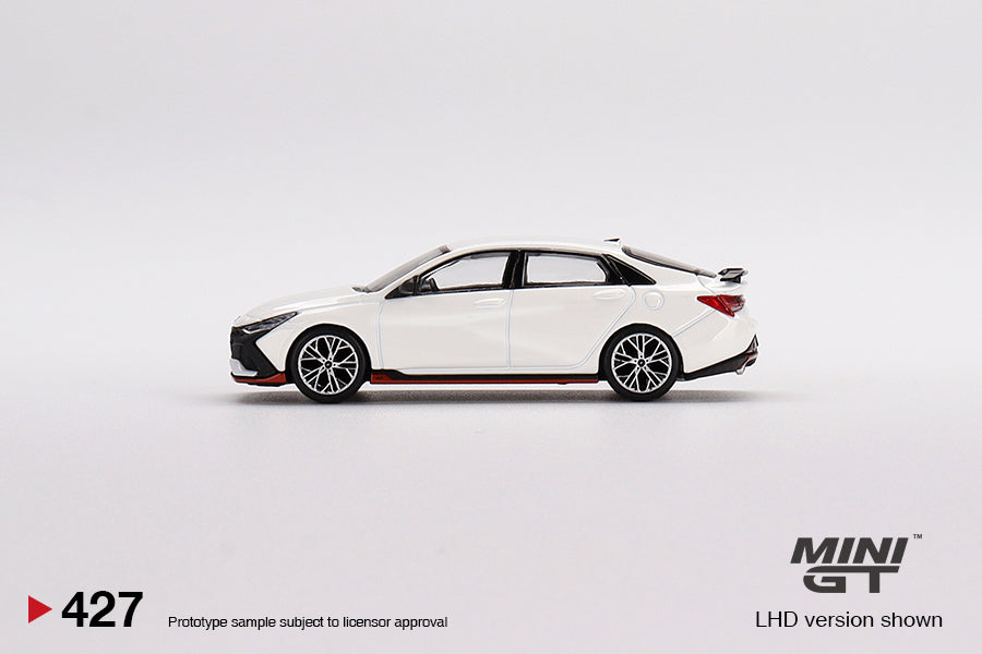1:64 Mini GT #427 Hyundai Elantra N Ceramic White Limited Edition mgt00427