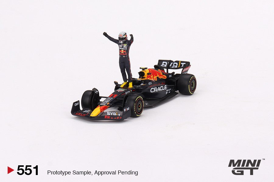 1:64 Mini GT #551 Oracle Red Bull Racing RB18 #11 Sergio Pérez 2022 Monaco Grix Winner Limited Edition MGT00551