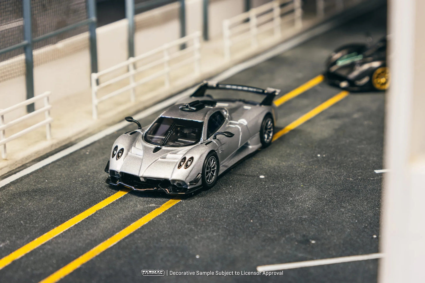 1:64 Tarmac Works Pagani Huayra R – Satin Silver Limited Edition T64G-TL035-SL