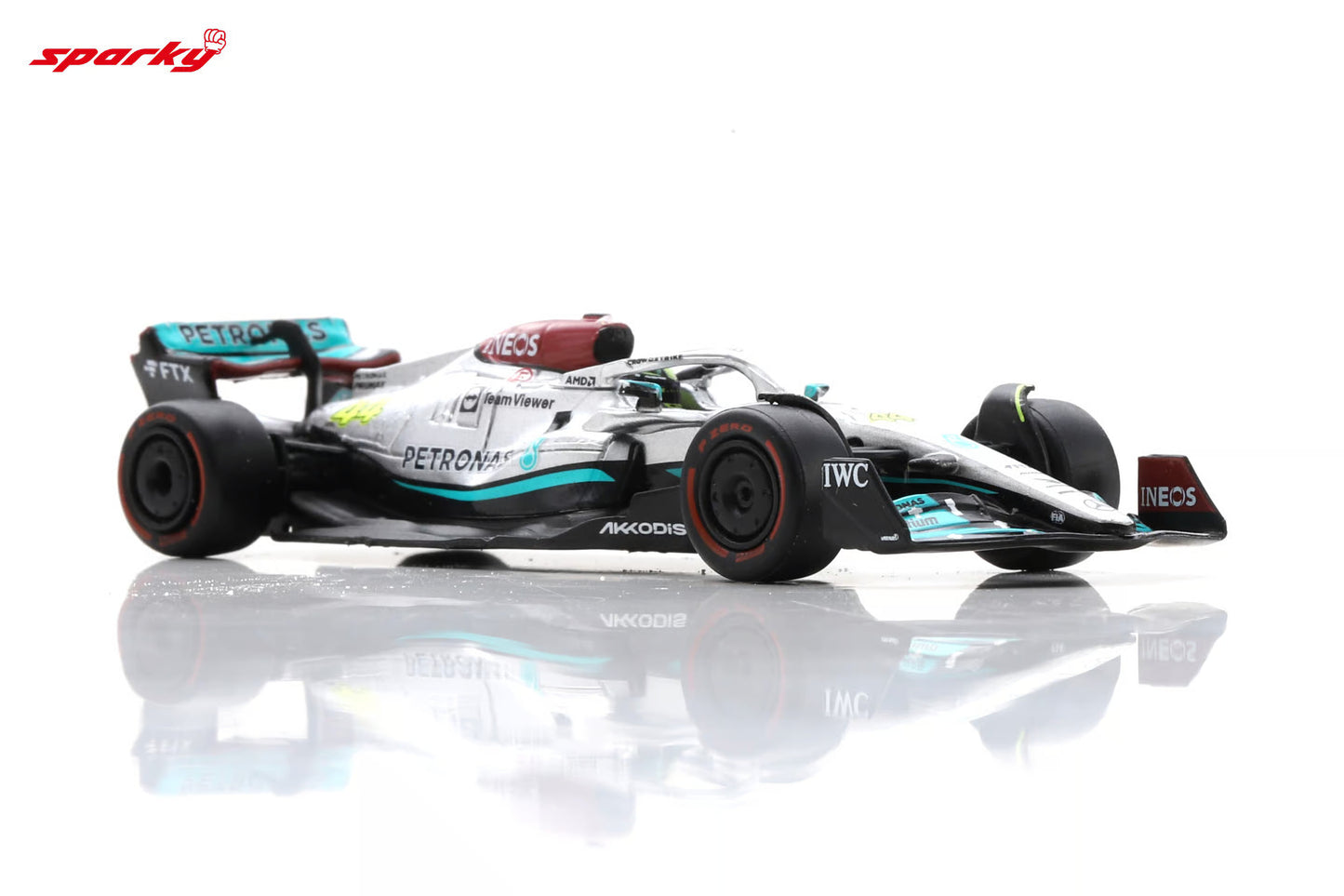 1:64 Spark Mercedes-AMG Petronas F1 W13 E Performance No.44 Mercedes-AMG Petronas F1 Team 2022 – Lewis Hamilton Limited Edition Y256