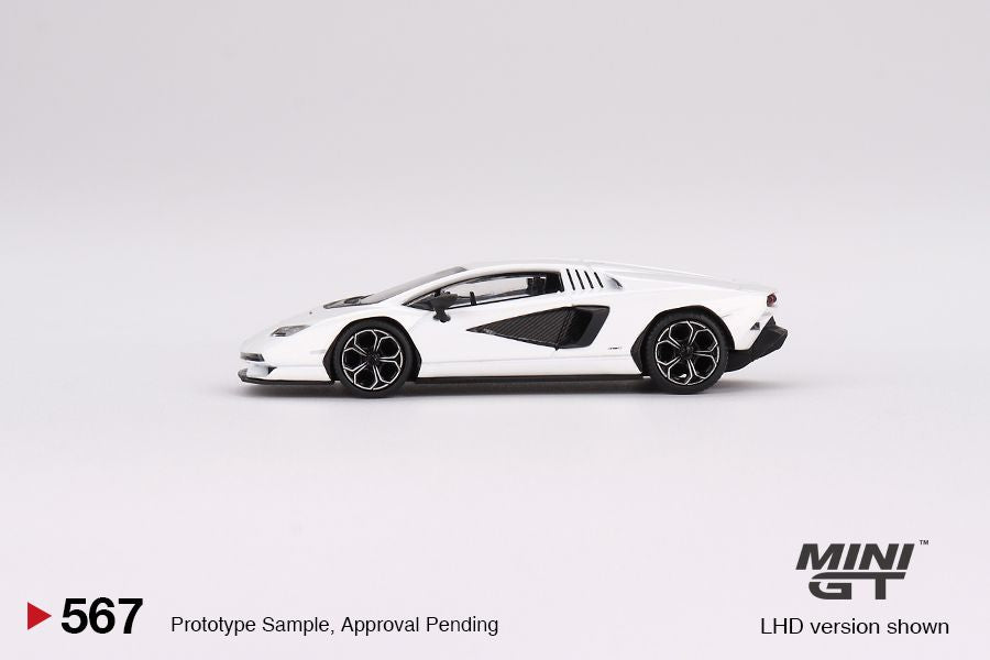 1/64 Mini GT #567 Lamborghini Countach LPI 800-4 Bianco Siderale Limited Edition mgt00567
