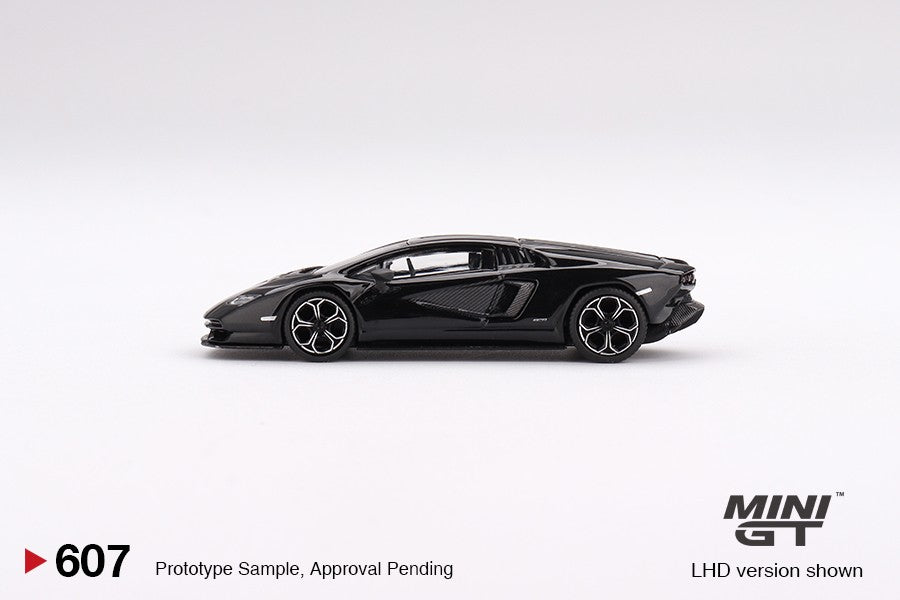 1:64 Mini GT #607 Lamborghini Countach LPI 800-4 – Nero Maia Limited Edition mgt00607